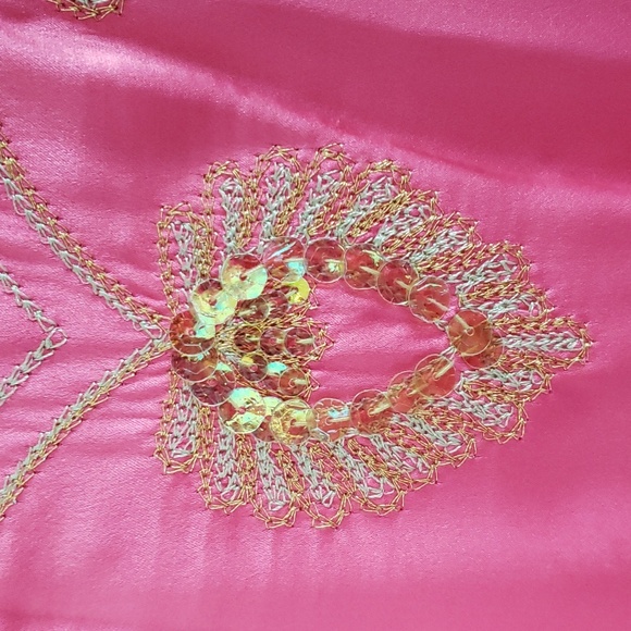 Beautiful Pink 100% Silk with Gold Thread/Sequins Design Dress - Picture 9 of 9